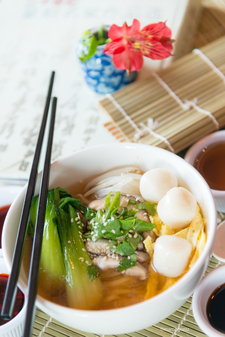 CHINESE NOODLE SOUP FISH BALL